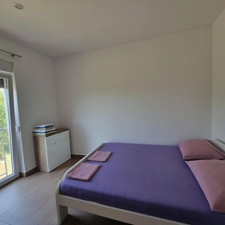 Apartmani Jozic Селине Экстерьер фото